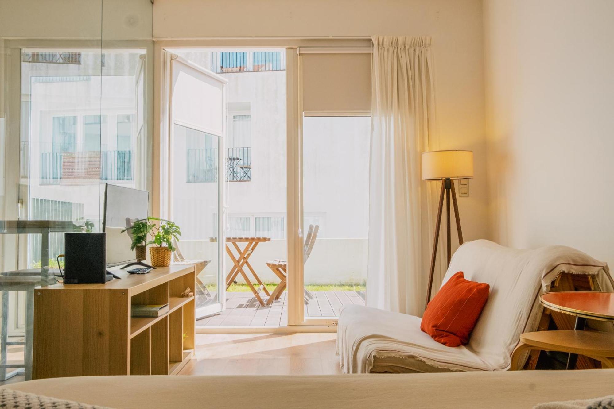 Cozy Lovely Studio's In Apartment Lisbon